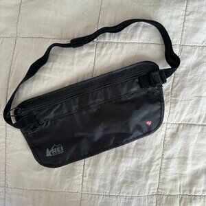 REI RFID Money Belt - blocking anti-theft fanny back, BRAND NEW, one size